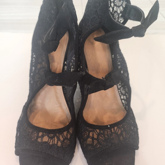 Lace wedge shoes - Picture 2 of 4